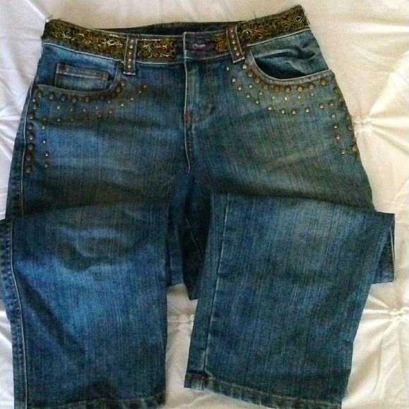 Blues Highrise Jeans - Picture 1 of 7